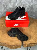 NIKE TEEN modeli