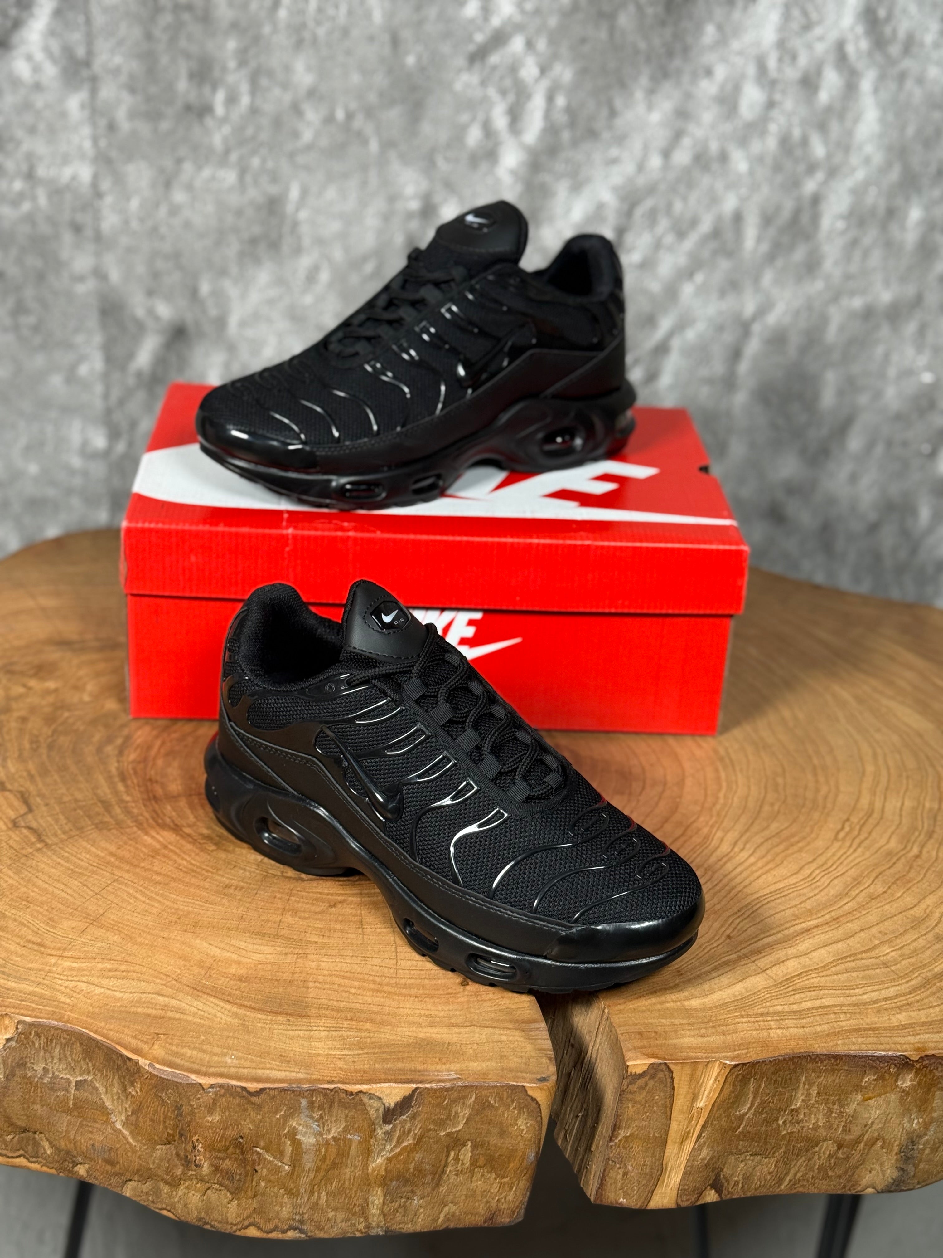 NIKE TEEN modeli