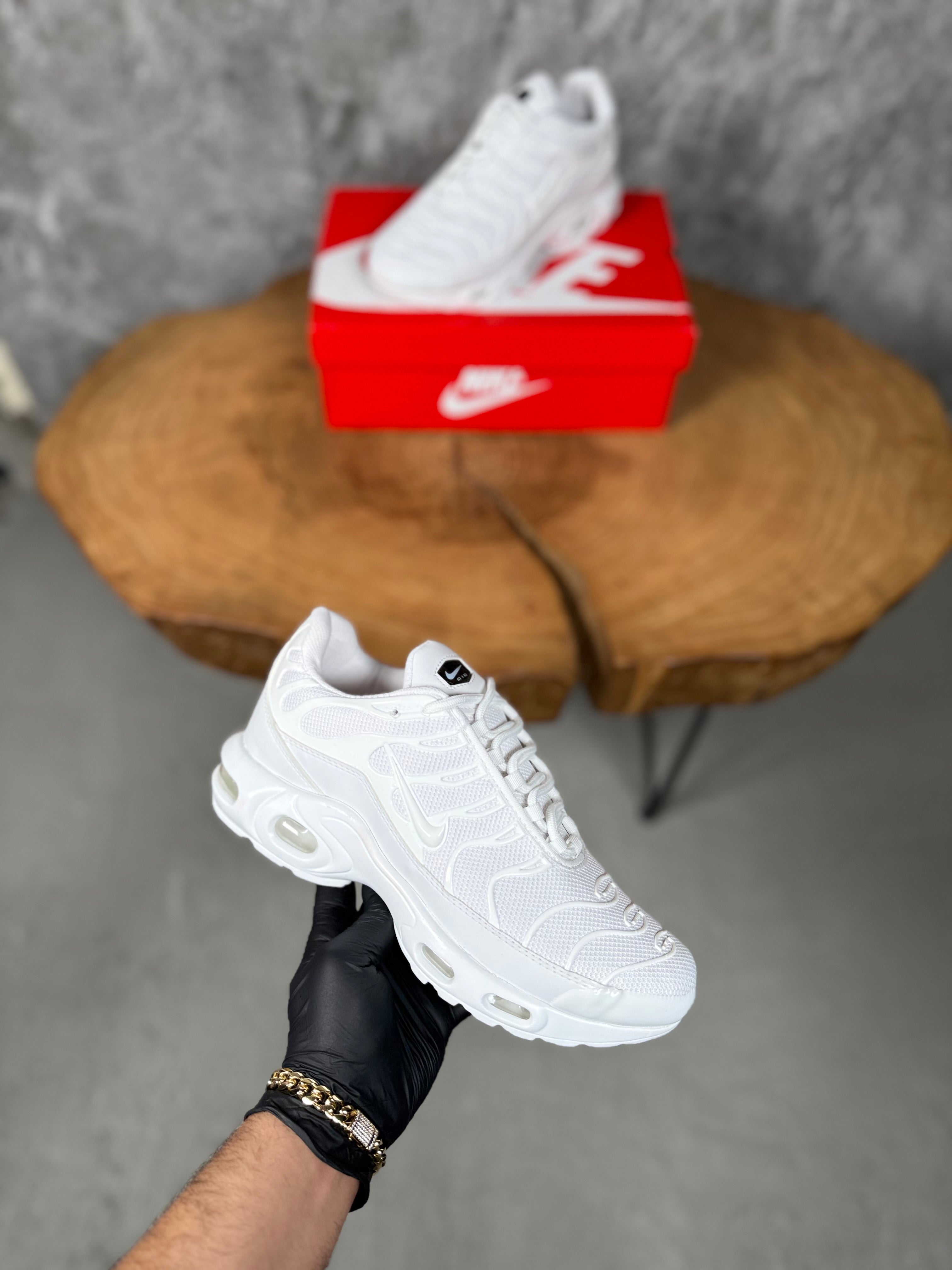 NIKE TEEN modeli