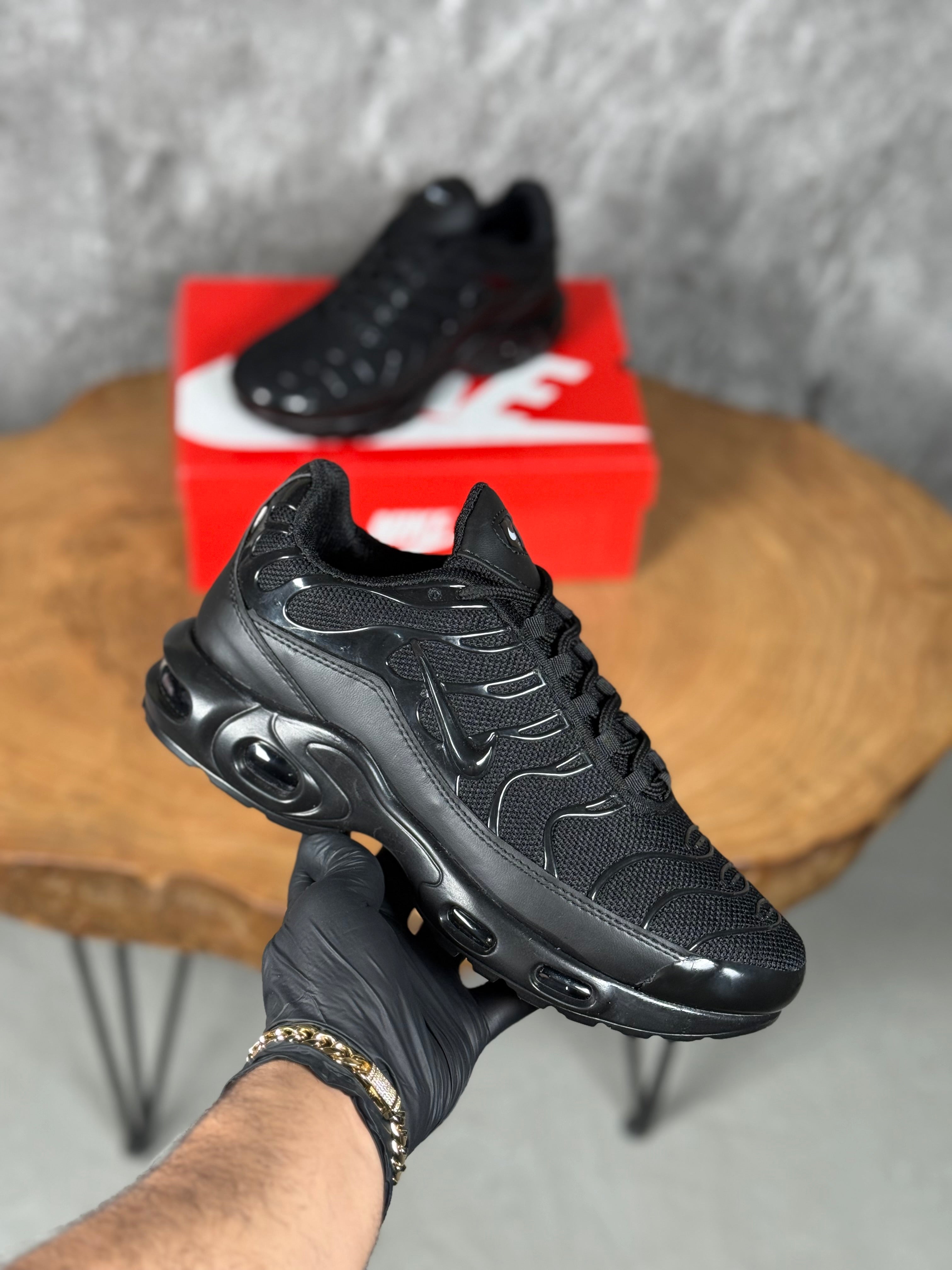 NIKE TEEN modeli
