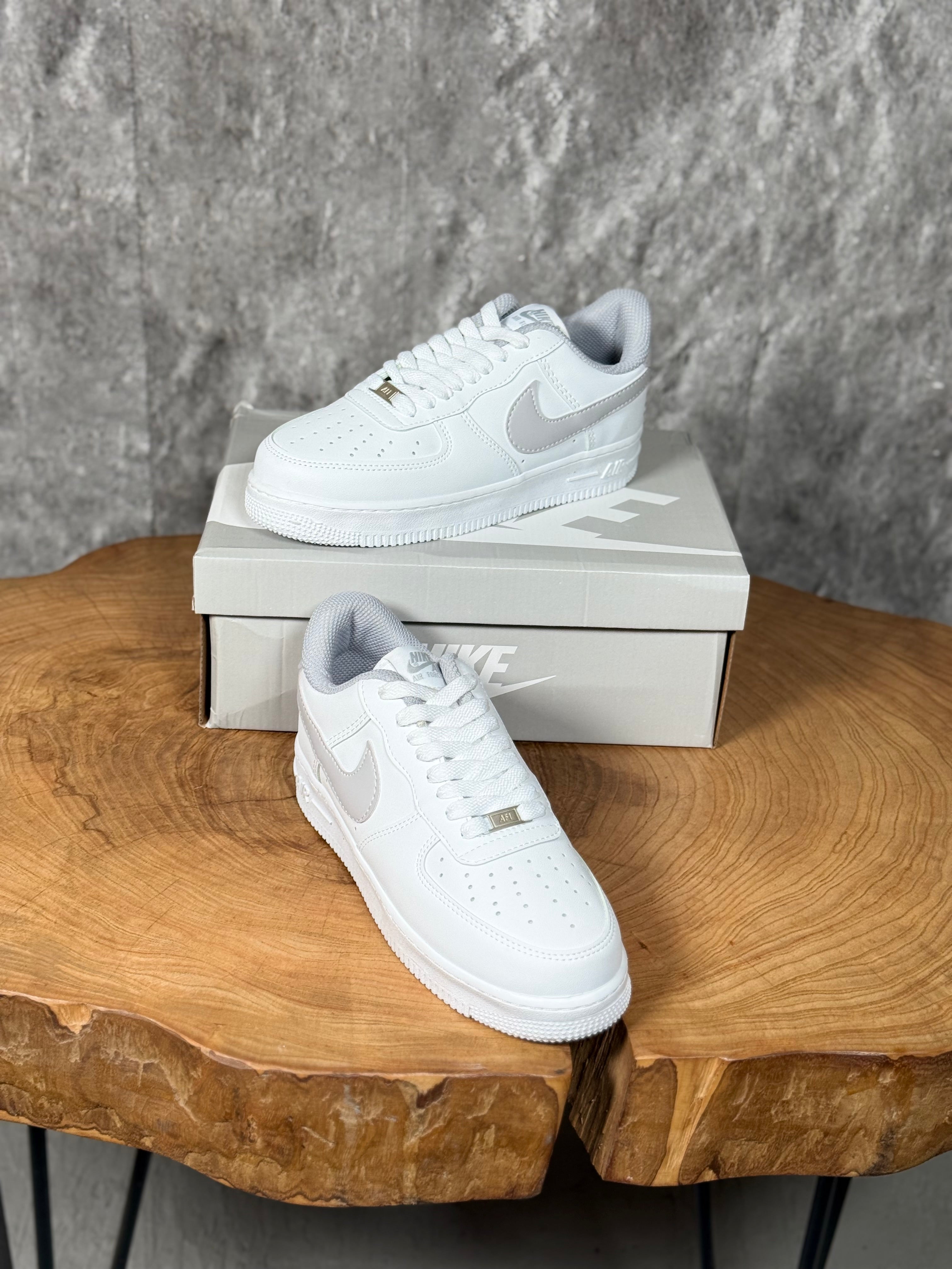 NIKE AIR FORCE MODELİ