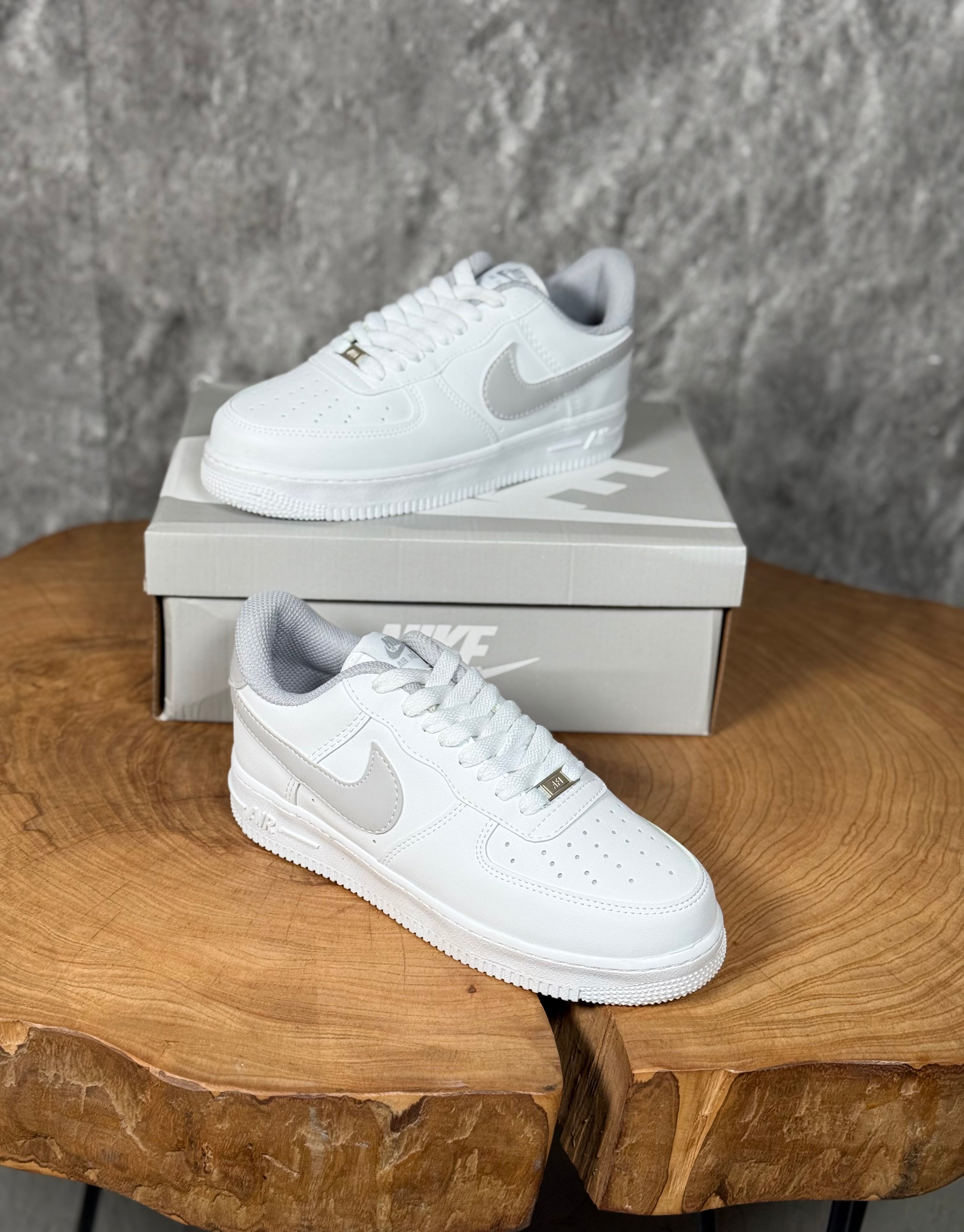NIKE AIR FORCE MODELİ