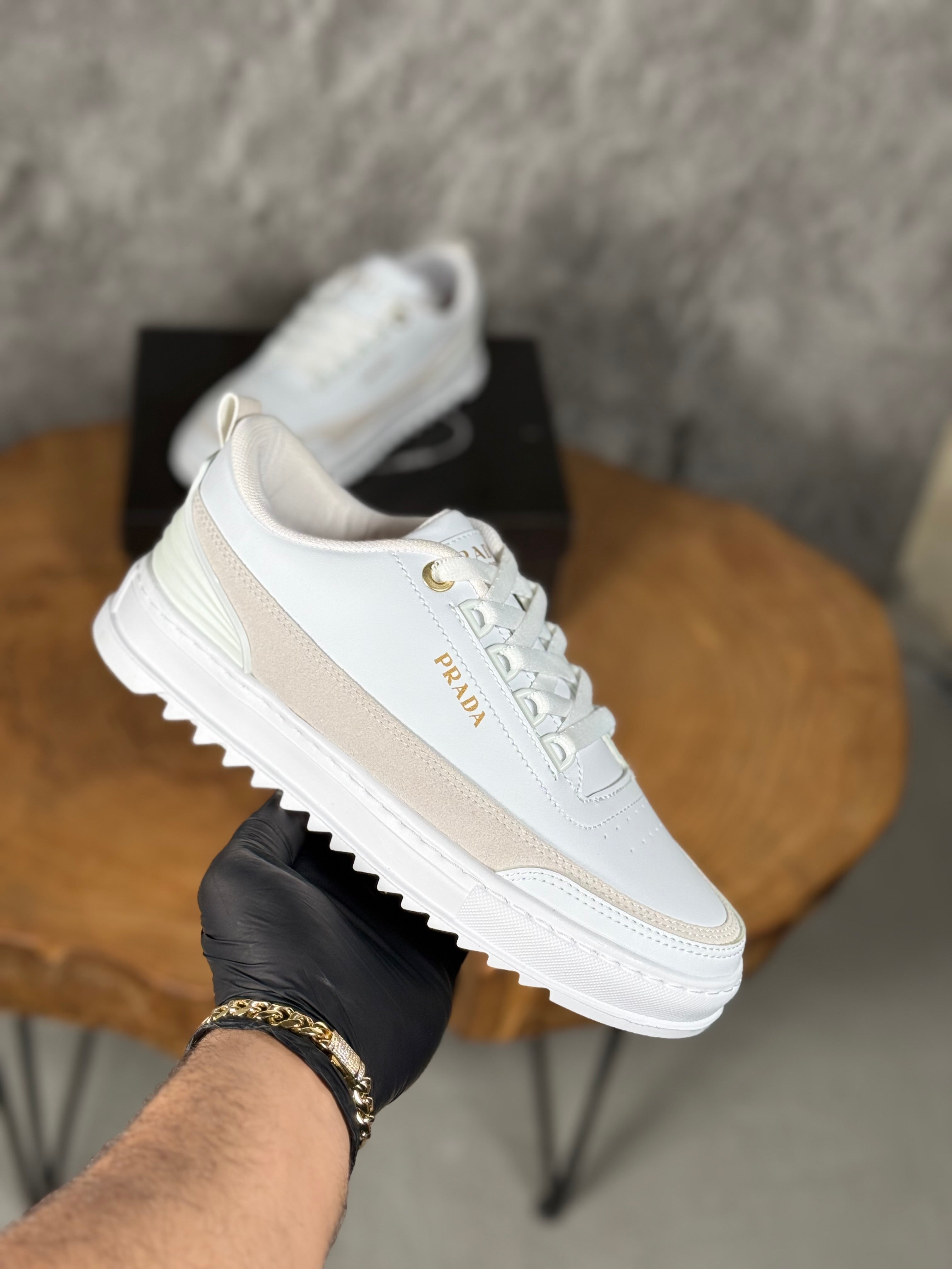 PRADA YENİ SEZON YAZLIK MODEL