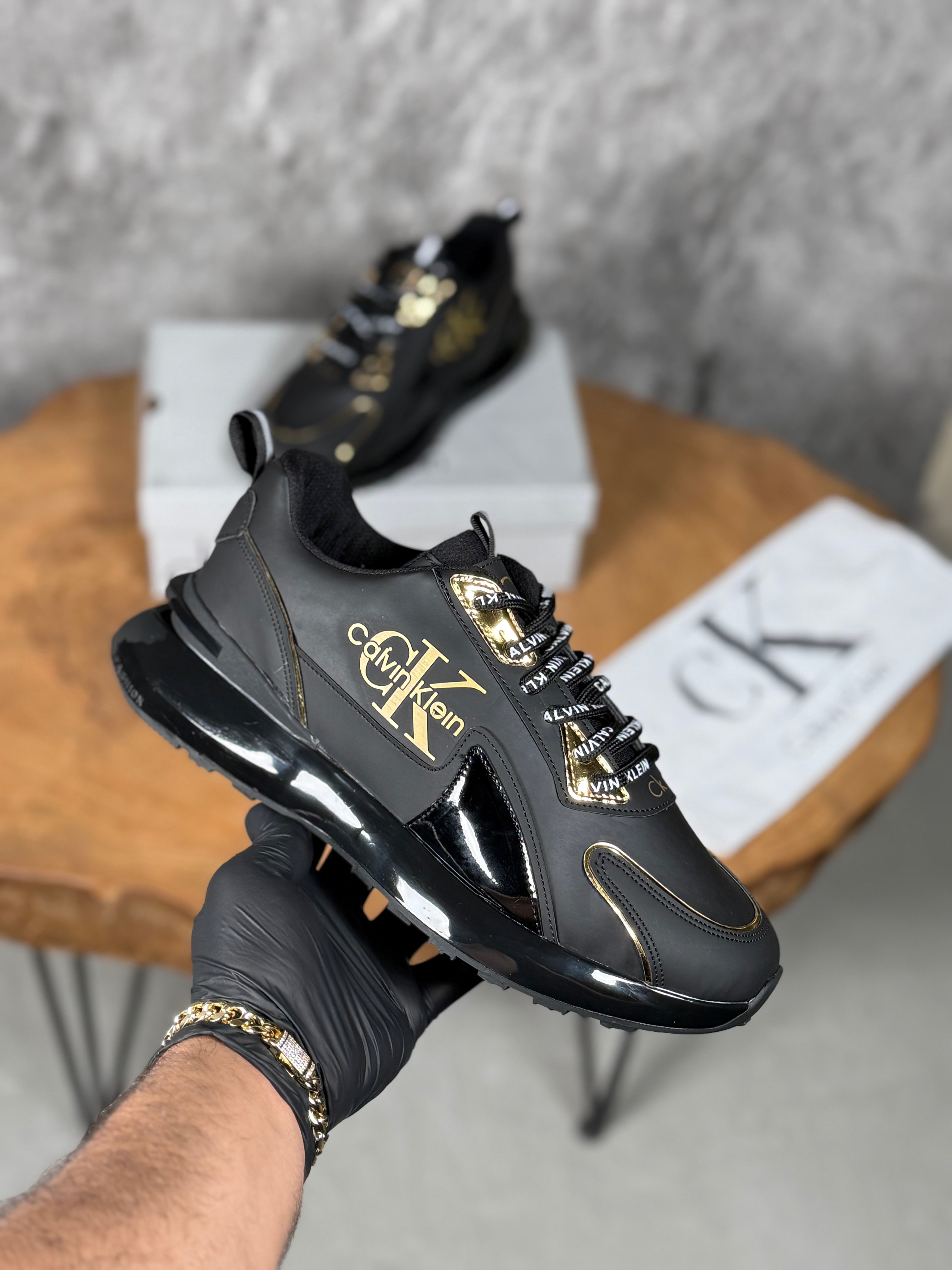 SPOR CASUAL CALVİN KLEİN MODEL