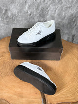 PRADA CASUAL MODEL