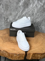 YENİ SEZON PRADA MODEL