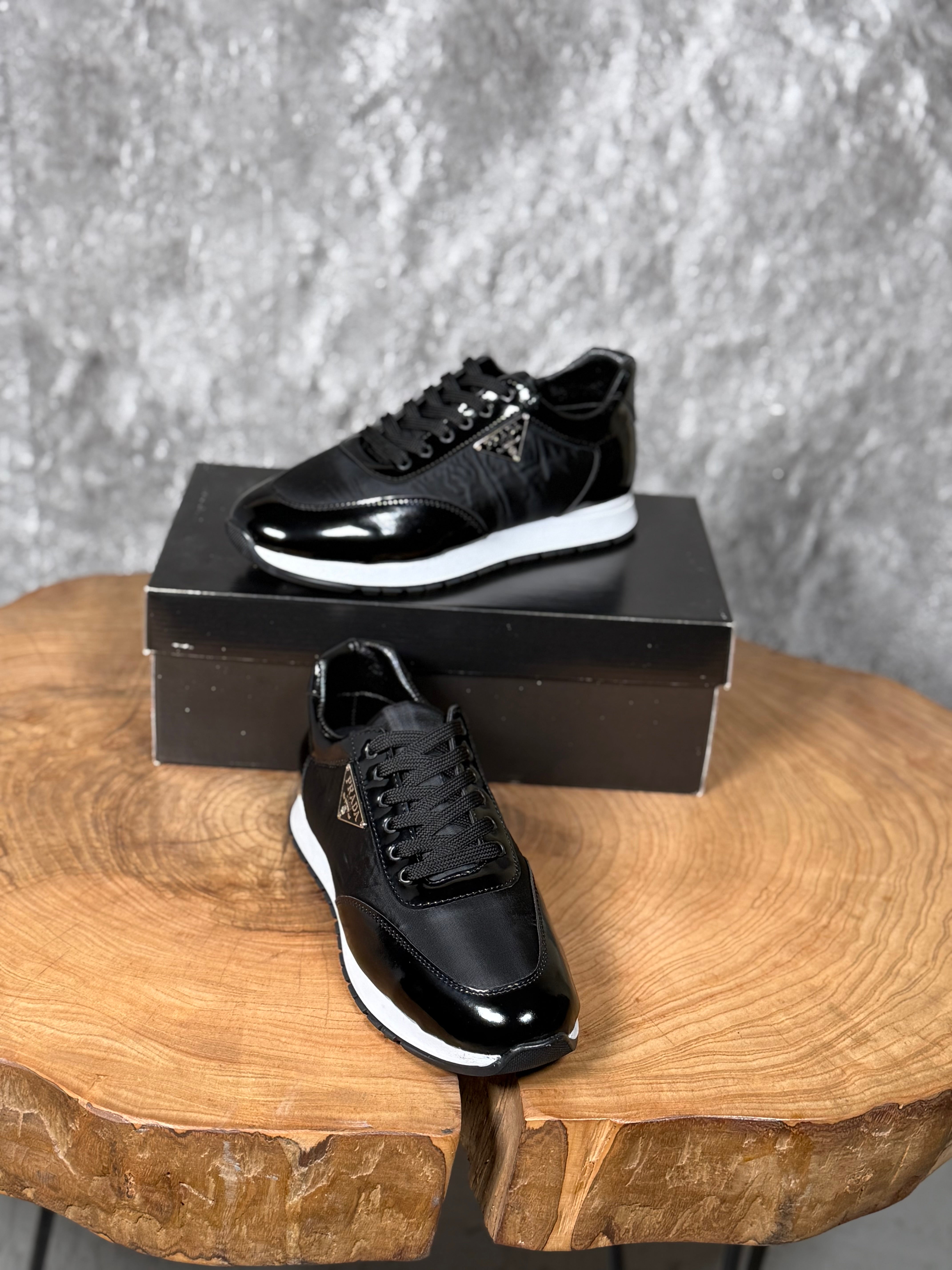 PRADA SPOR MODEL YENİ SEZON