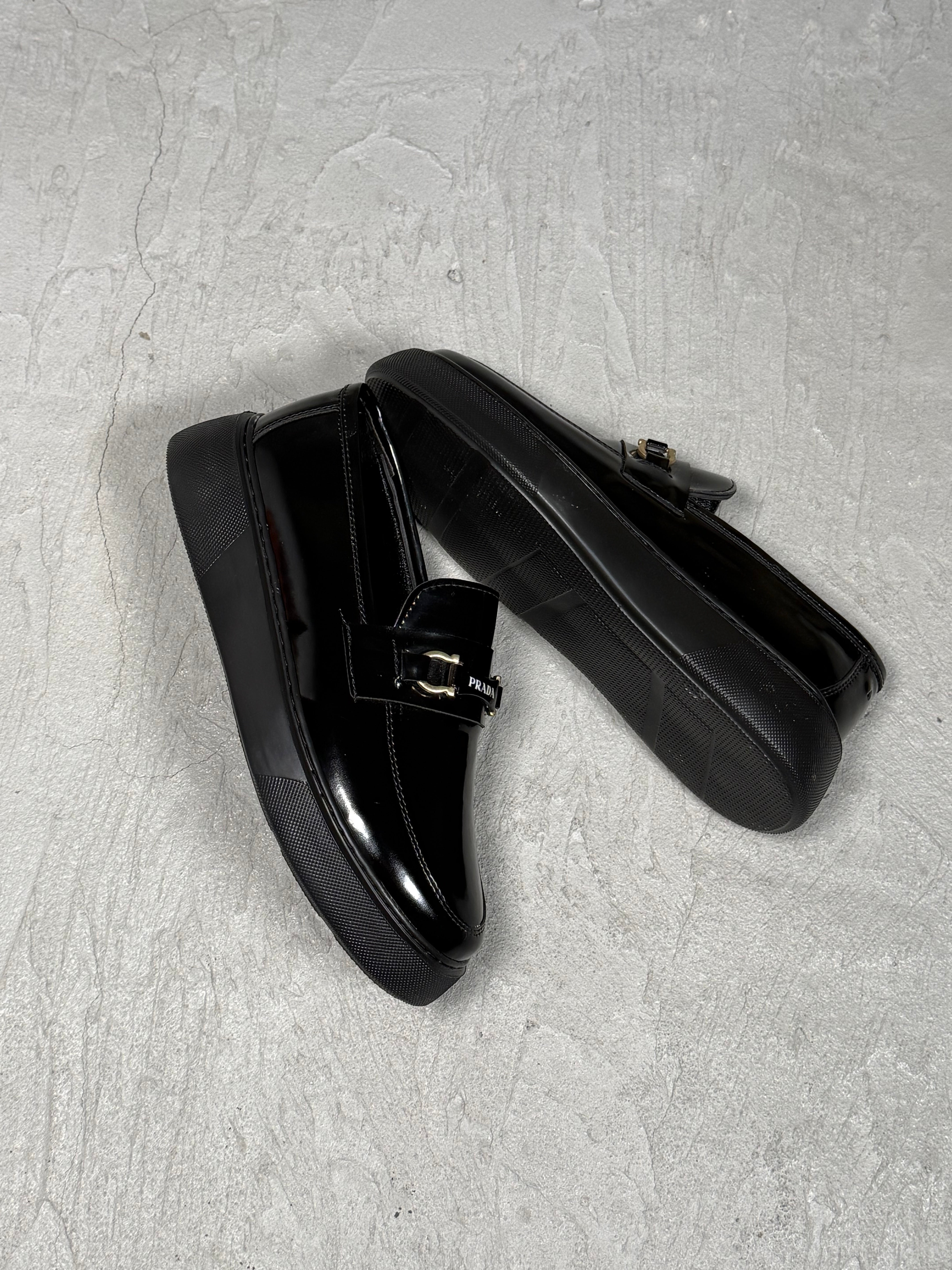 PRADA RUGAN LEOFER MODEL